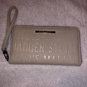 Steve Madden wallet